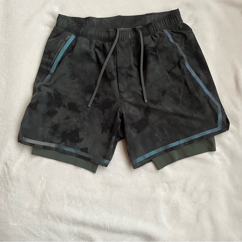 Lululemon athletica - Mens Surge Shorts - Lined - L